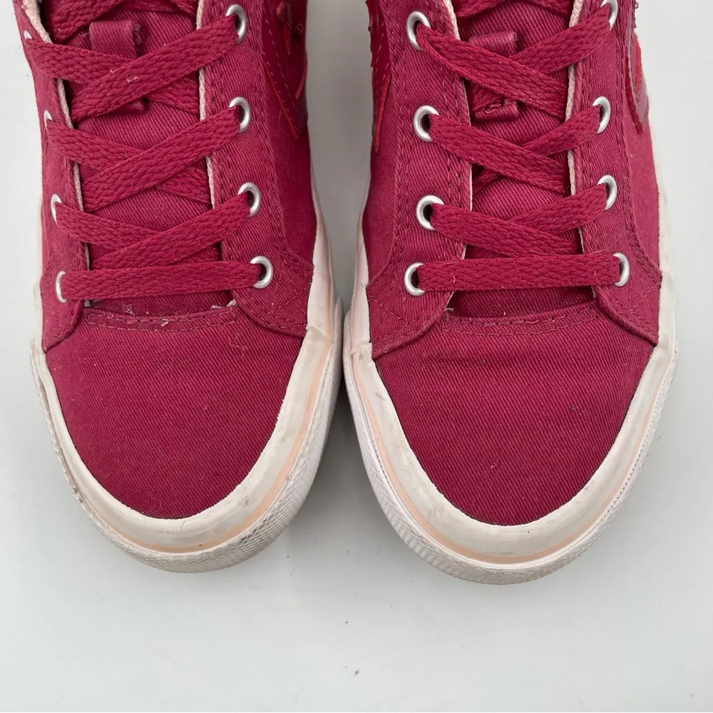 Converse Women’s El Distrito OX - SZ 7 - Red Athletic Canvas Shoe Sneaker